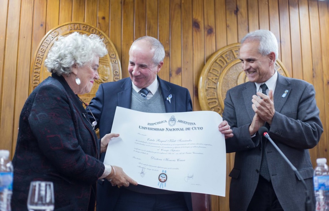 imagen Reconocida Pedagoga del francés nueva doctora Honoris Causa