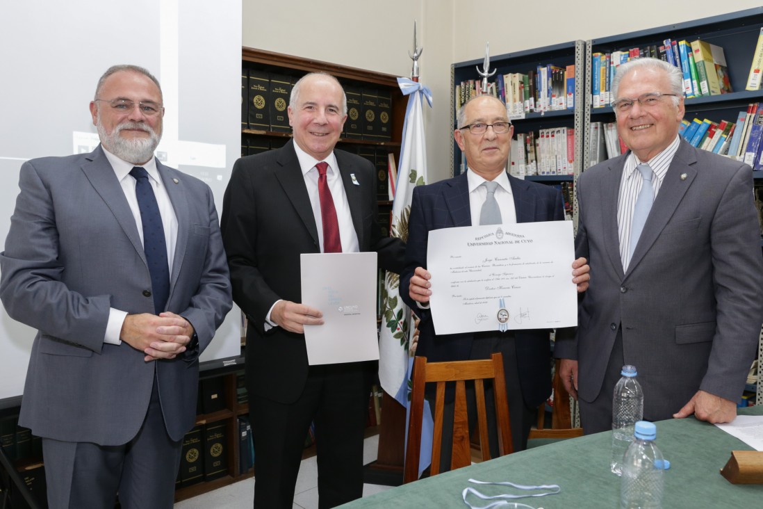 imagen La familia UNCUYO se agranda: Jorge Cannata Andía es el nuevo Doctor Honoris Causa