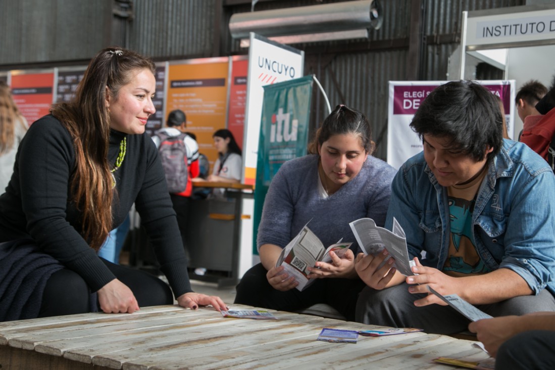 imagen Expo Educativa: ¿Cómo acompañar a los hijos sin influir?