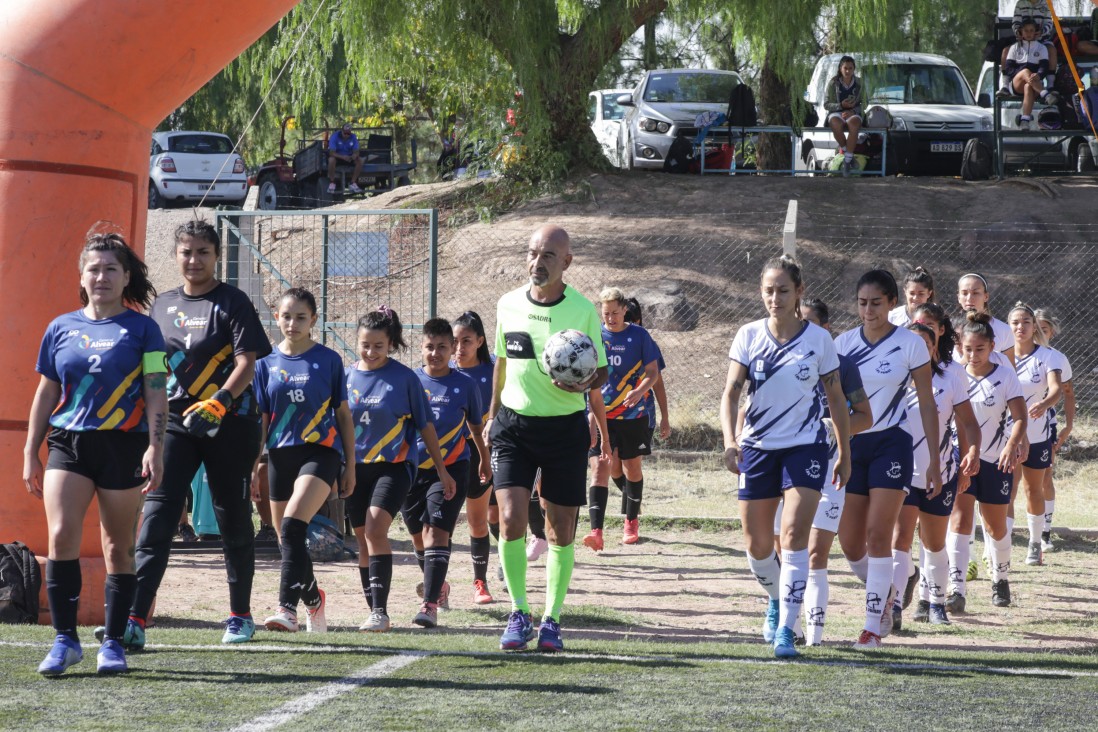 imagen "Mujeres líderes" buscaron hacer podio en el Club UNCUYO