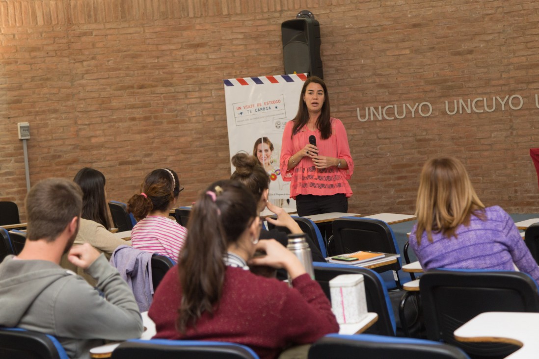 imagen Egresada compartió su experiencia profesional