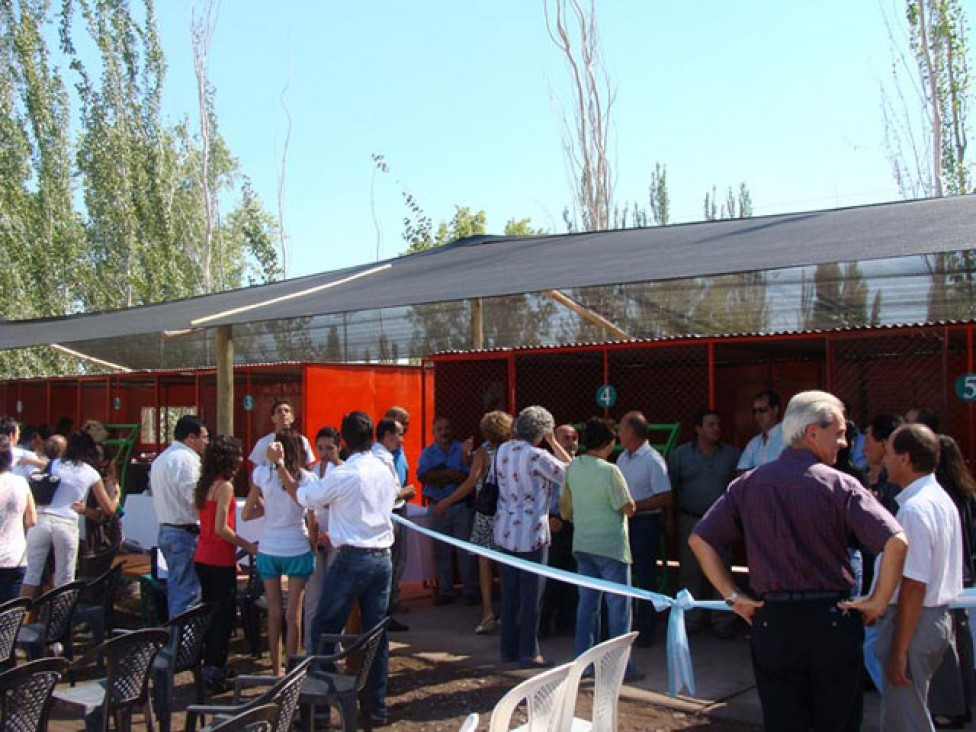 imagen Con la colaboración de la UNCuyo inauguró la Feria de Isla Grande