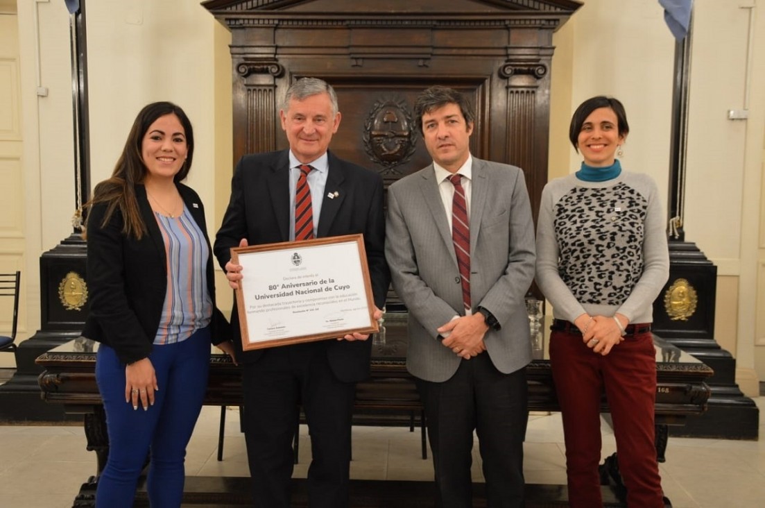 imagen Diputados reconoció a la UNCUYO por su 80° aniversario 