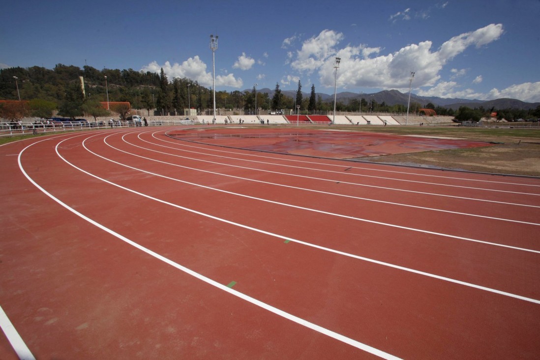 imagen  Arranca competencia de atletismo de la UNCuyo