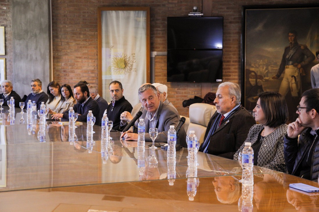 imagen La UNCUYO reconoció a instituciones que participaron de la Expo Educativa