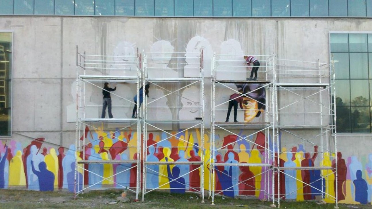 imagen Los rostros de los estudiantes desaparecidos vivirán en un mural 