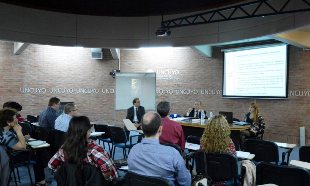 imagen La UNCuyo fue sede de un curso sobre gestión universitaria para universidades de 8 provincias