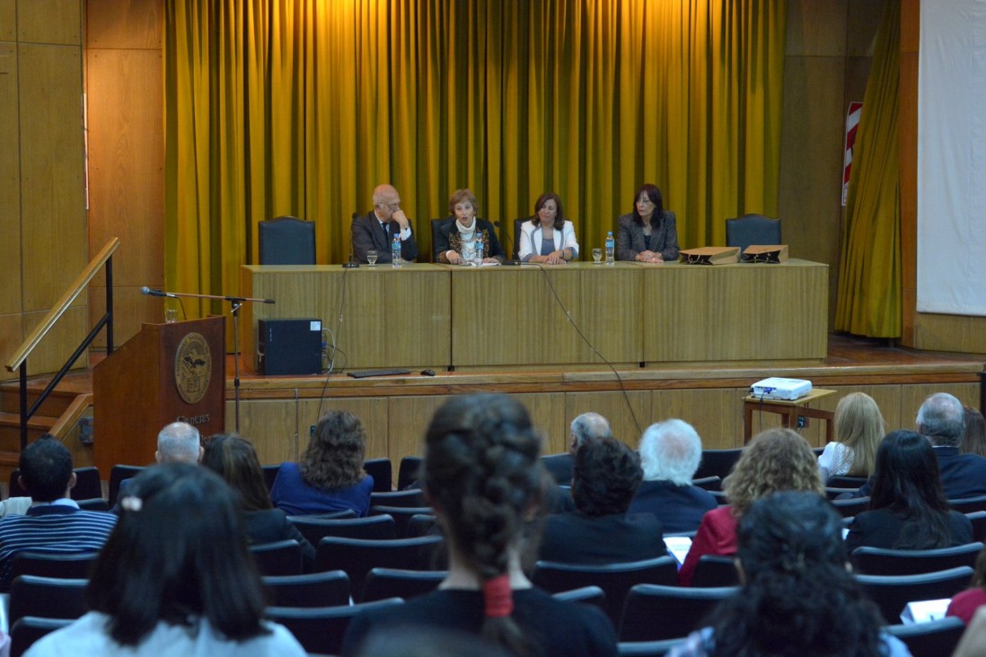 imagen Profesores de Contabilidad Pública debatieron en la UNCuyo