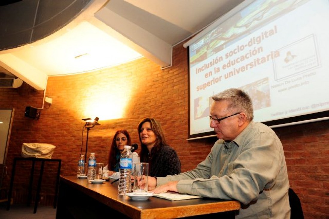 imagen Especialista brasileño disertó sobre el desafío de la tecnología para la educación universitaria