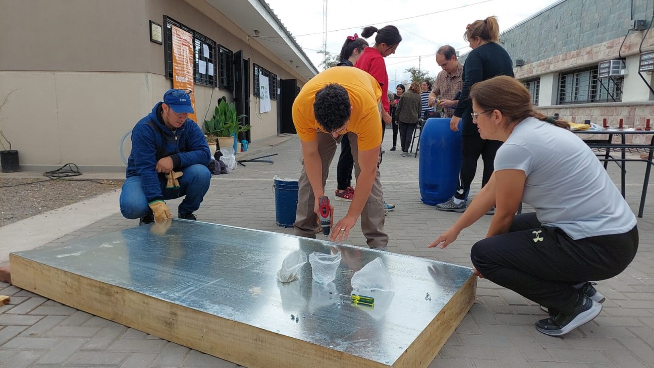 imagen Capacitan en energías renovables a pobladores de Lavalle