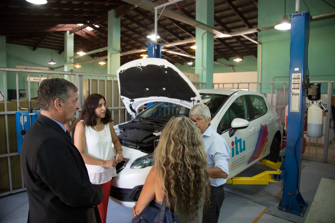 imagen La UNCuyo ya cuenta con un nuevo taller de mecánica de autos y motos