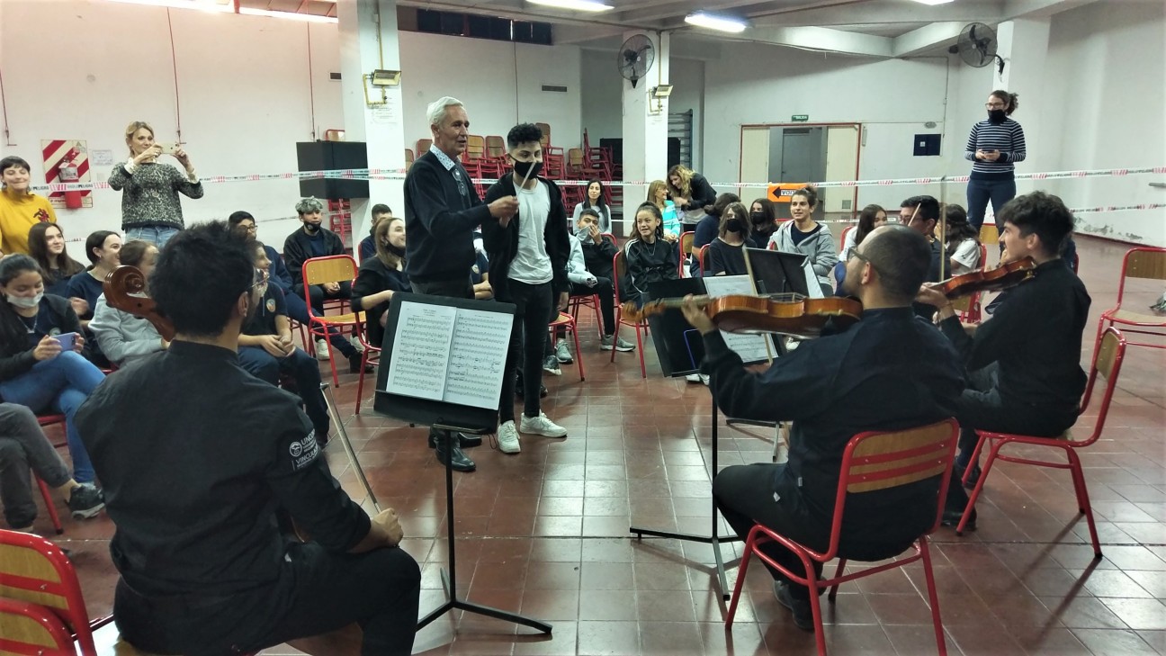 imagen Conectar con la música de orquesta desde el aprendizaje y sensaciones 