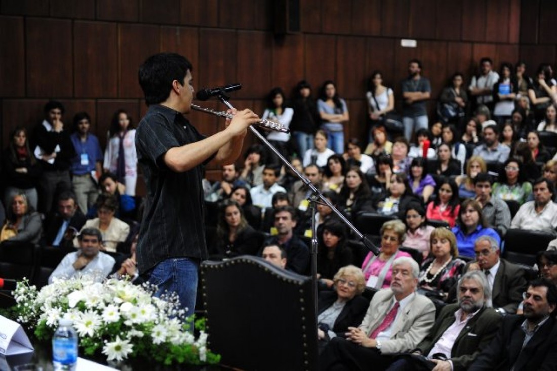 imagen Universitarios buscan conjugar calidad educativa y compromiso social