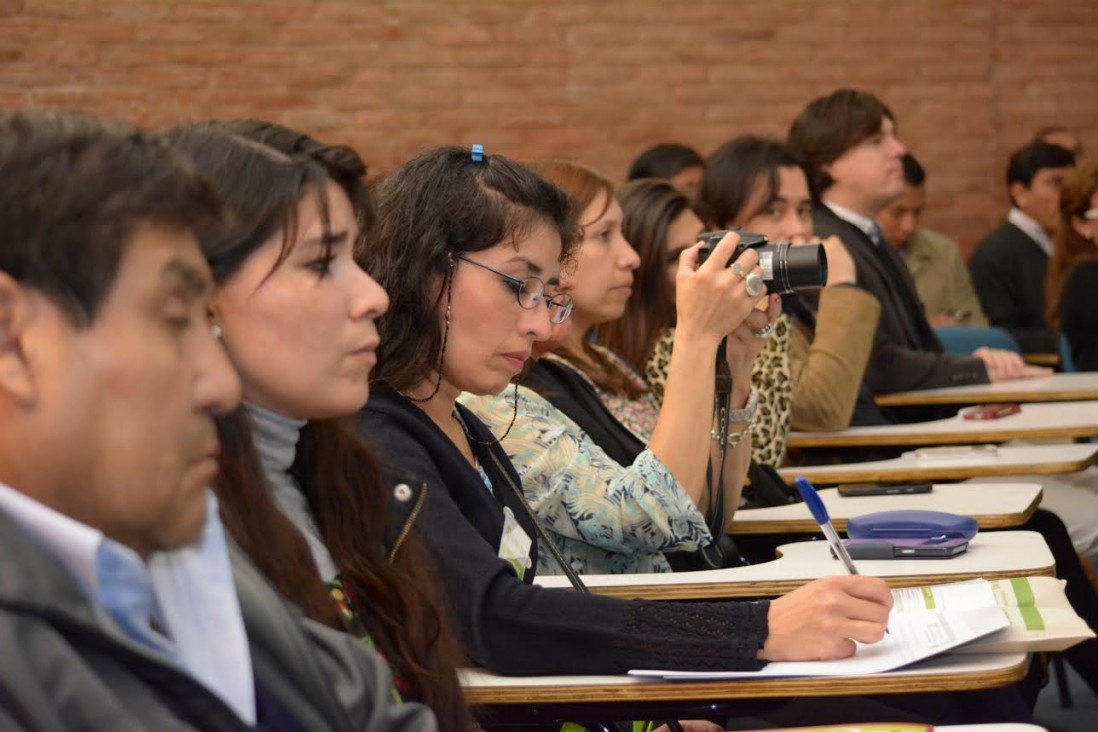 imagen Promueven la inserción profesional de graduados y estudiantes 