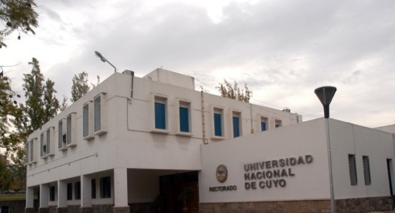 imagen Oportunidad para que docentes estudien en una universidad del exterior