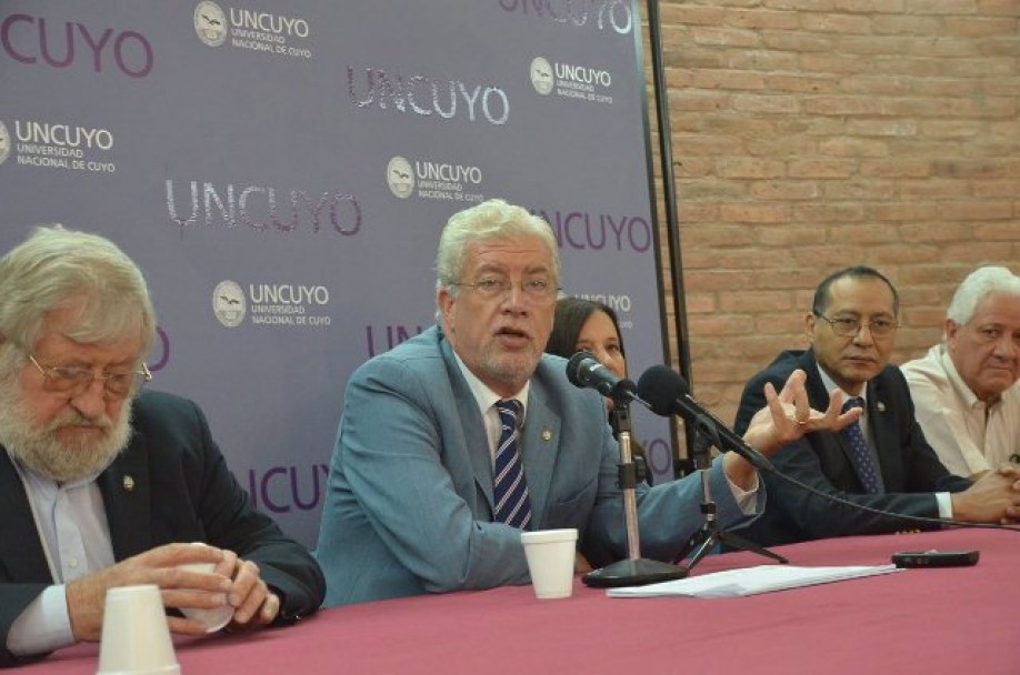 imagen Somoza presentó los puntos fundamentales que propone modificar en el Estatuto Universitario