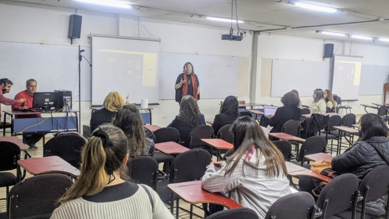 imagen La Facultad de Educación informa sobre las incumbencias profesionales de las carreras especiales