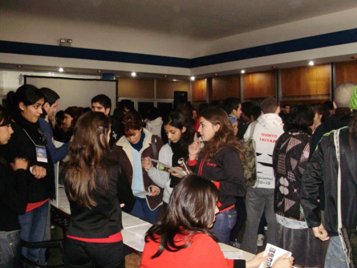 imagen Territorialización: Presentaron la oferta educativa de la UNCuyo en 2 departamentos de Mendoza
