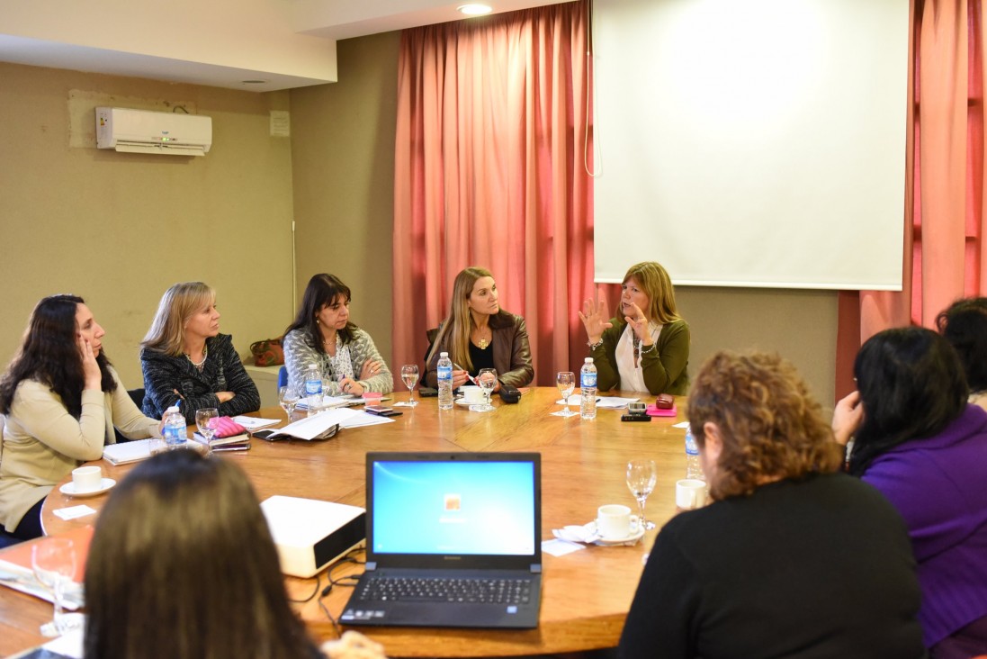 imagen UNCuyo y Dirección de Escuelas buscan mejorar el ingreso a la Universidad