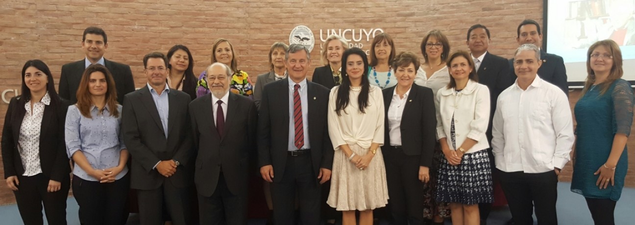 imagen Vicerrectores de Administración y Finanzas deliberan en la UNCuyo