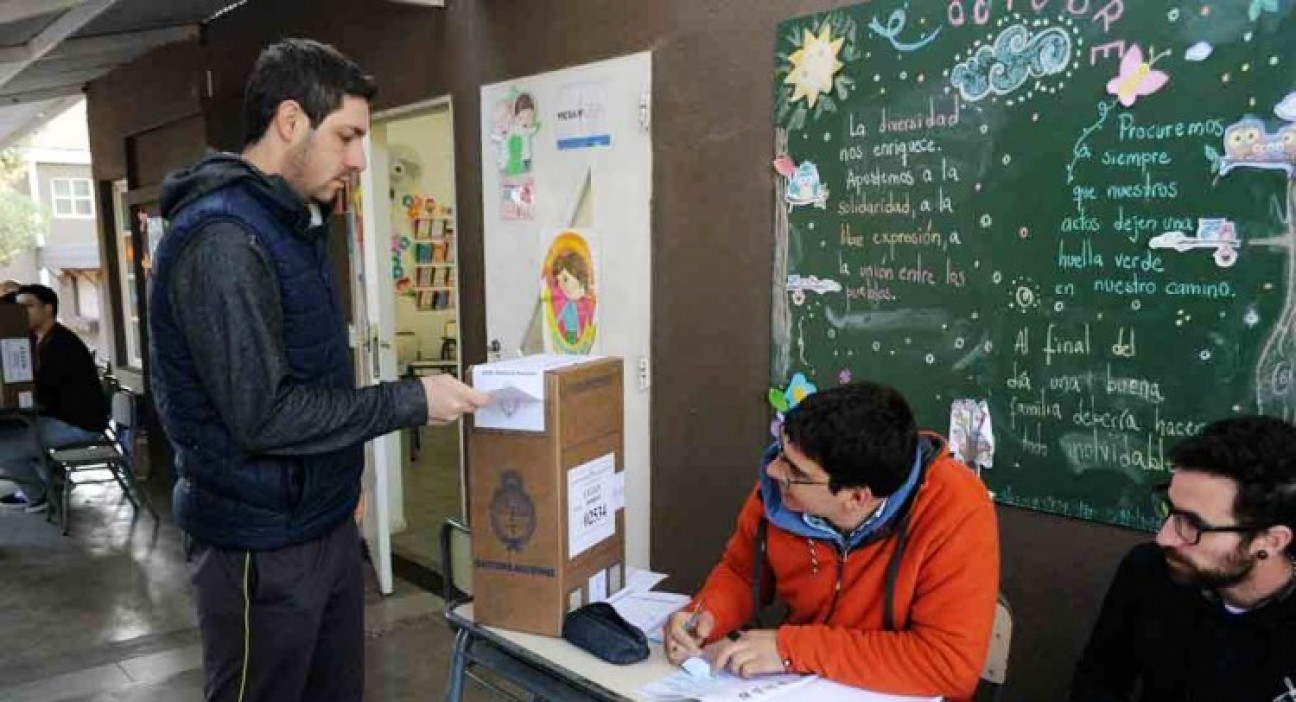 imagen Primarias y Generales: estudiantes y personas graduadas de la UNCUYO podrán postularse para ser autoridades de mesas