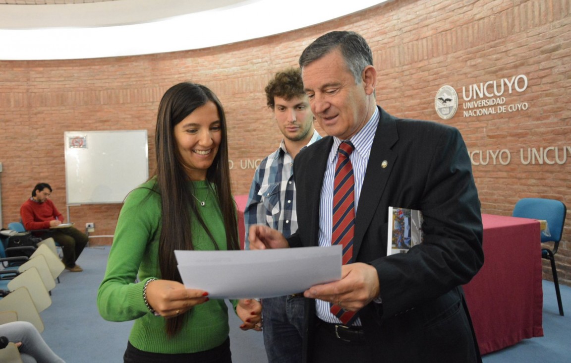 imagen Reinsertan profesionales en el territorio de Mendoza