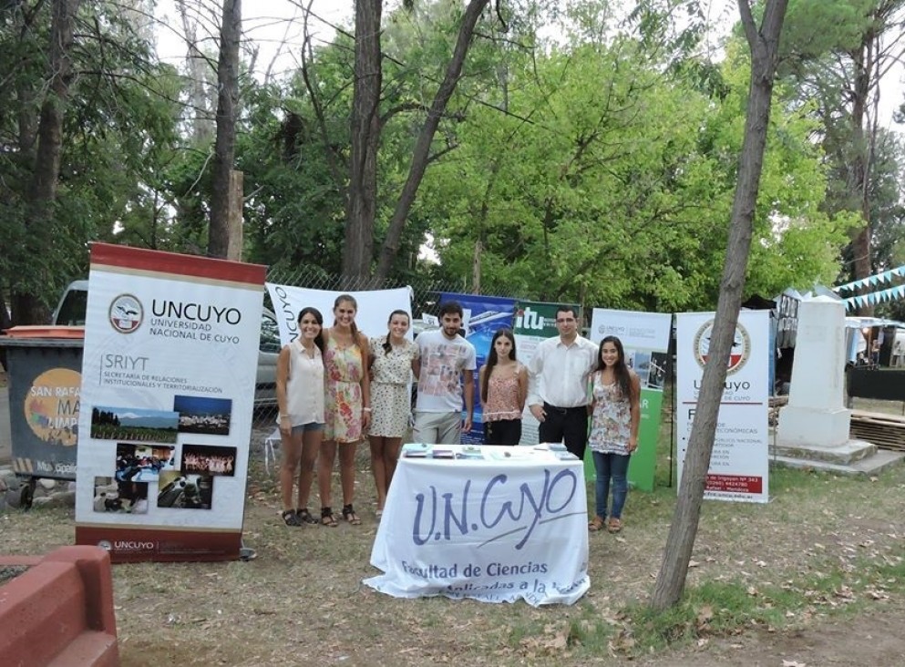 imagen La UNCuyo difundió su oferta académica en la Fiesta de la Vendimia de San Rafael