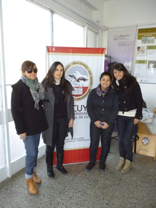 imagen Conferencia de prensa en la gestoría de la UNCuyo en General Alvear