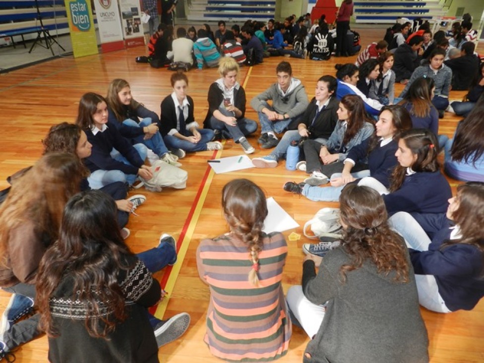 imagen En General Alvear fue todo un éxito el Taller Regional del Programa "De los Barrios a la Universidad"