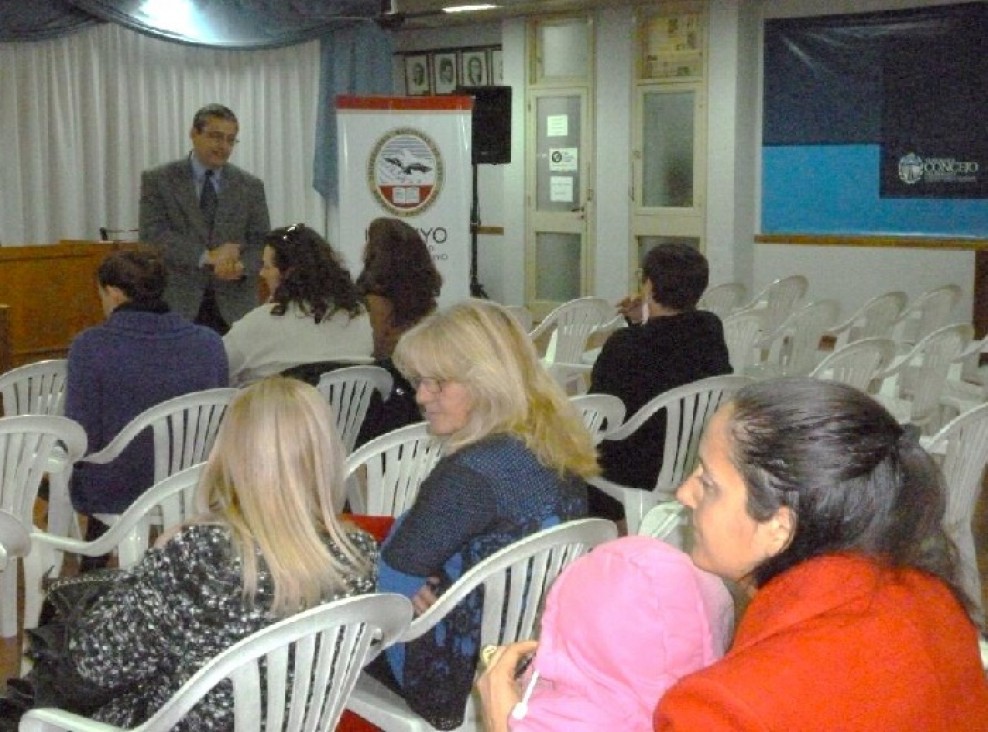 imagen Conferencia del Profesor Omar Alonso Camacho en General Alvear