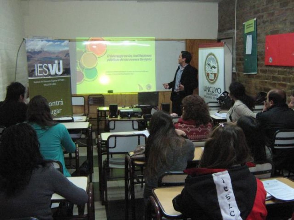 imagen Segunda jornada del curso taller de Recursos Humanos en San Carlos