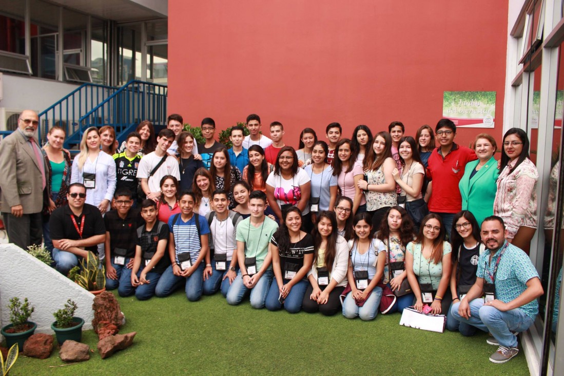 imagen Estudiantes de la Escuela de Comercio Martín Zapata, de intercambio en Costa Rica