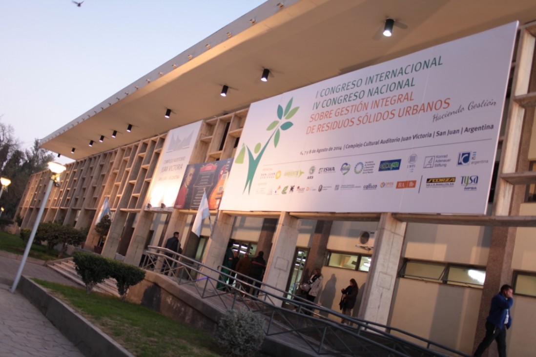 imagen El Instituto de Ciencias Ambientales participó en el congreso sobre residuos