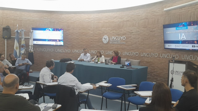 imagen La Secretaría de Transformación Digital recibió el Primer Taller de la UNESCO sobre IA en la UNCUYO 