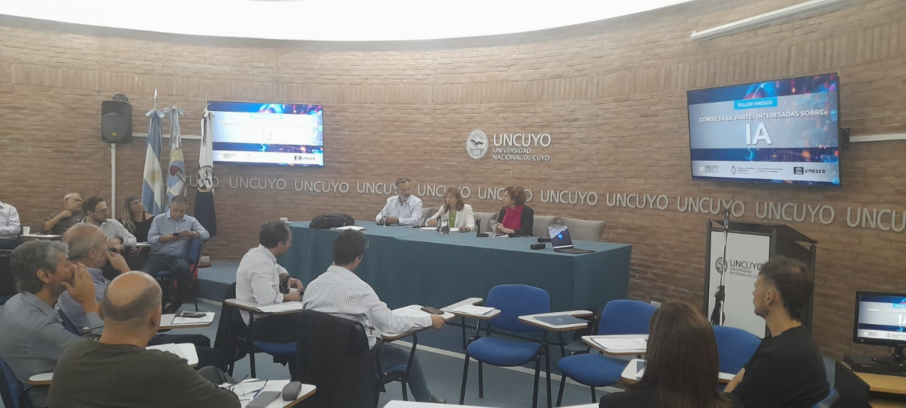 imagen La Secretaría de Transformación Digital recibió el Primer Taller de la UNESCO sobre IA en la UNCUYO 