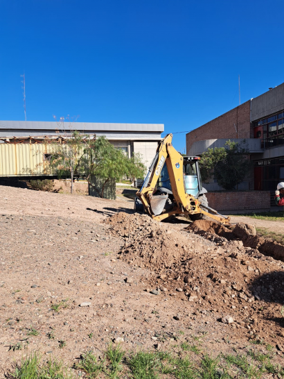 imagen Comenzaron las obras del tendido de Fibra Óptica en la UNCUYO