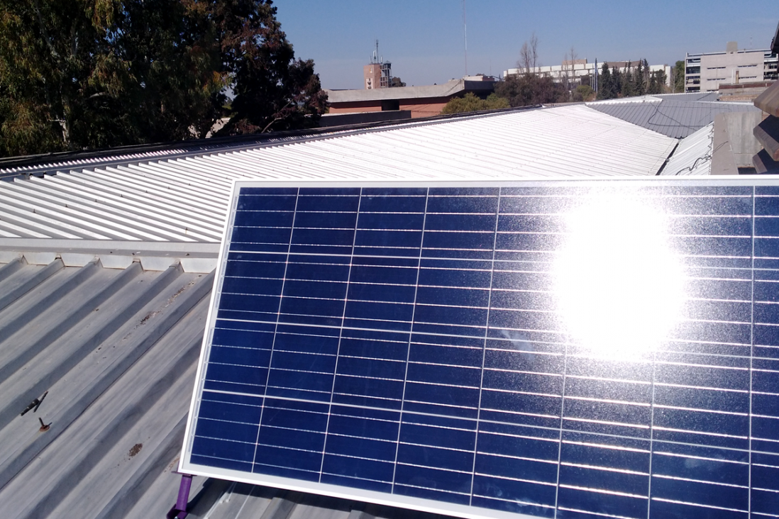 imagen Se instalarán nuevas torres de cargadores solares en la UNCuyo