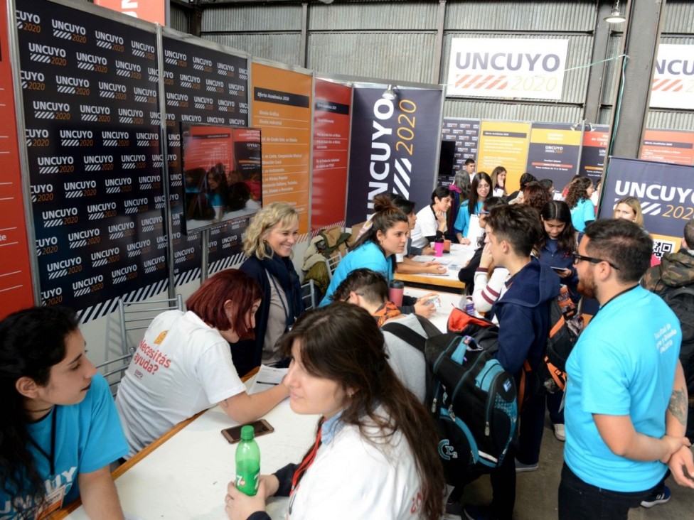 imagen Conocé todas las carreras de la UNCUYO en el Territorio 