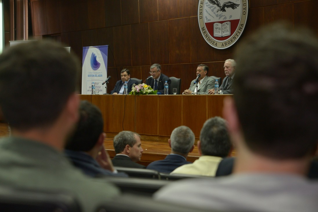 imagen Se realizó en la UNCuyo el Primer Congreso Internacional del Agua