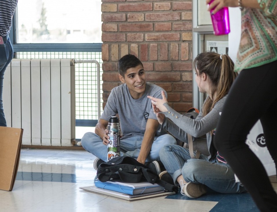 imagen Concurso Emprende U:  Estudiantes de las provincias de Mendoza y Córdoba trabajarán en ideas innovadoras y de impacto