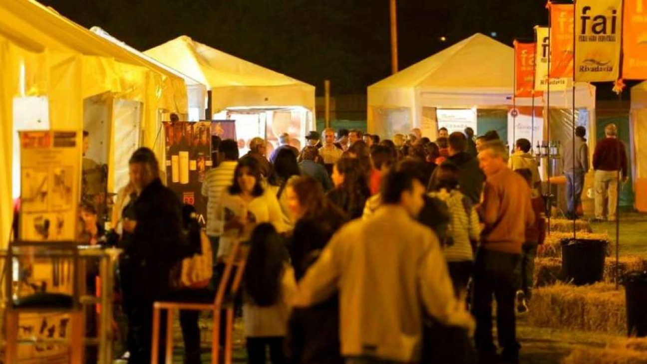 imagen La UNCUYO estuvo presente en la Feria Agro Industrial del Oeste Argentino