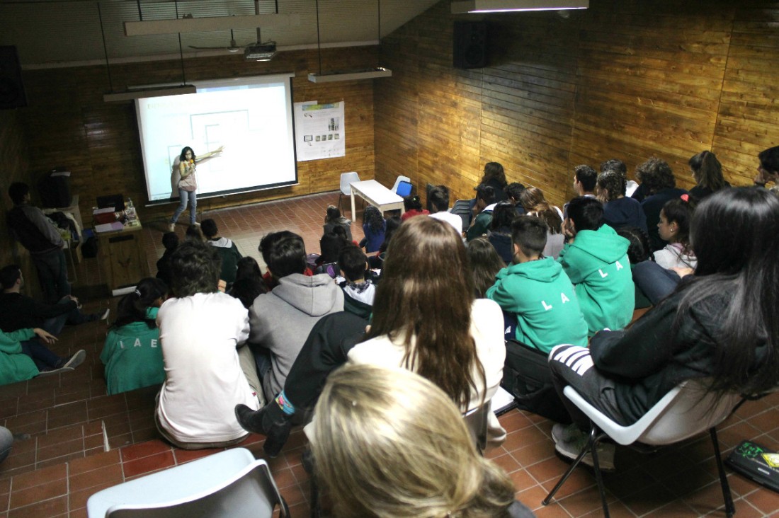 imagen Dictaron taller sobre sustentabilidad para estudiantes del Liceo Agrícola