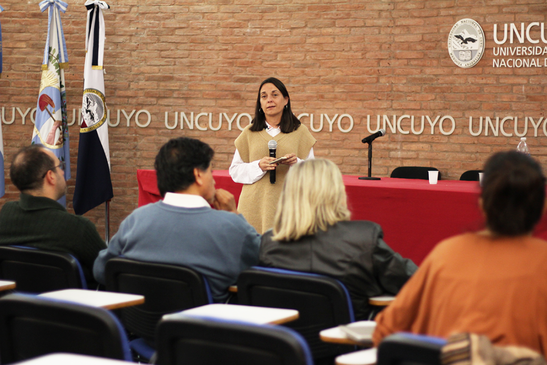 imagen Presentaron un estudio de la UNCUYO sobre el trabajo decente en el sector vitivinícola