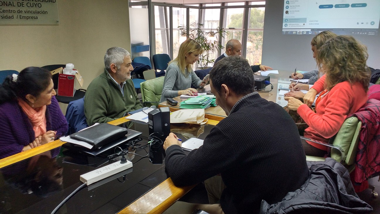 imagen Representantes del grupo Bioeconomía se reunieron en la UNCuyo